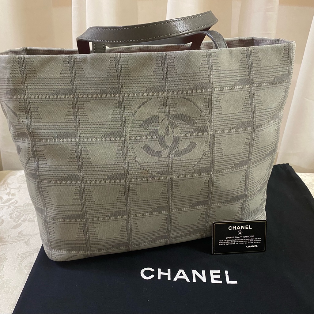 Chanel "New Travel Line Gm Tote Baglike New